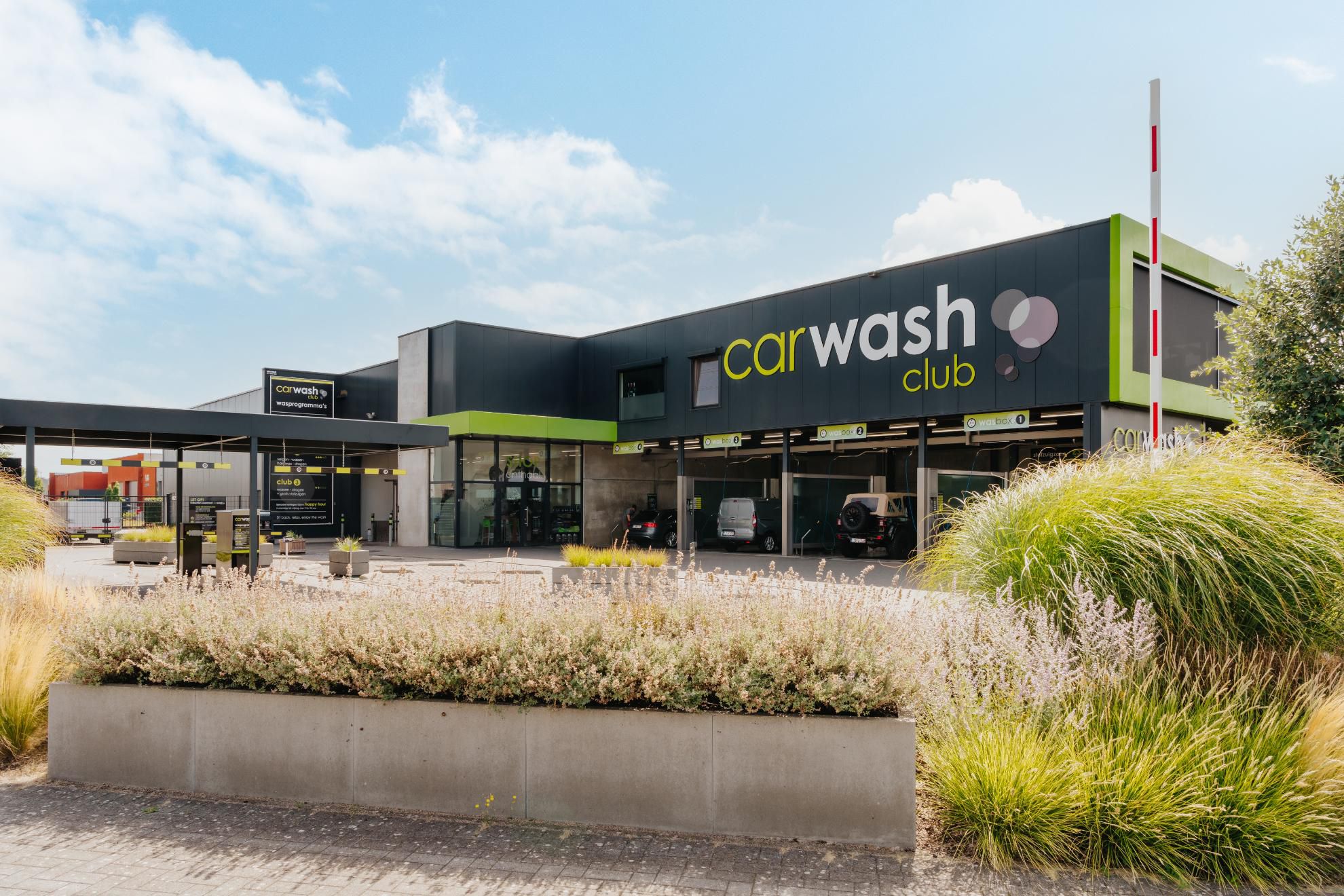 Carwash Club Pelt Voorgevel